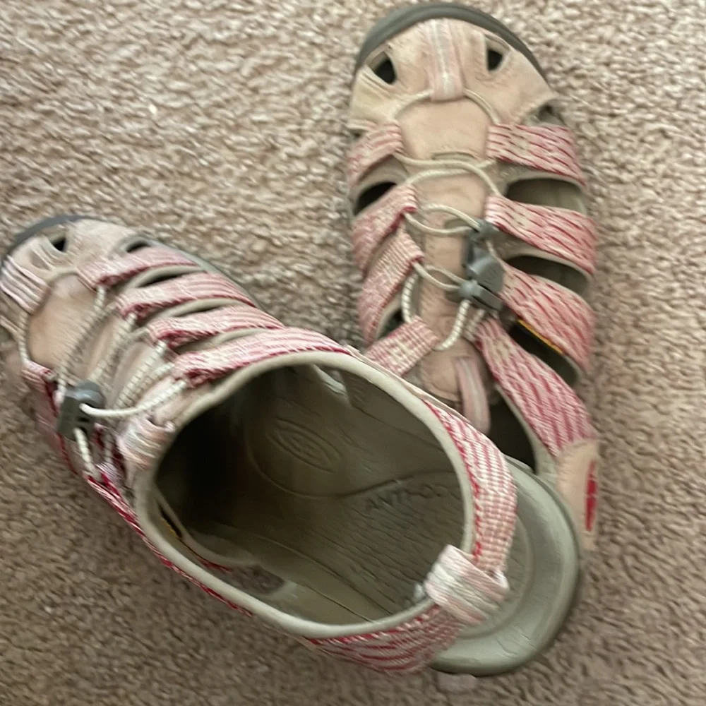 Keen waterproof sandals - Picture 9 of 9